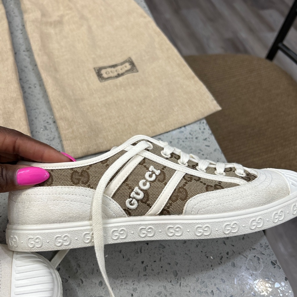 Update: More pics added…Authentic Gucci sneakers size 38 tan & white in color… - Picture 7 of 12